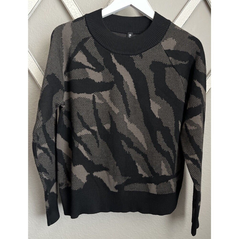 Athleta Women's XS Jacquard Crew Merino Wool Blend Sweater Animal Print